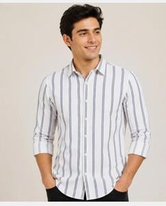 Metronaut Men Slim Fit Striped Spread Collar Casual Shirt