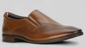 bata Slip On For Men, size 8