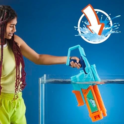 Nerf Super Soaker Mega Dunk-Fill Water Blaster | Easy Instant Fill Tank | Just Dunk & Go | 1005 ml (1.005 l) Tank | Pichkari for Outdoor Water Games | Branded Toy Pichkari for Holi Festival | Ages 6+