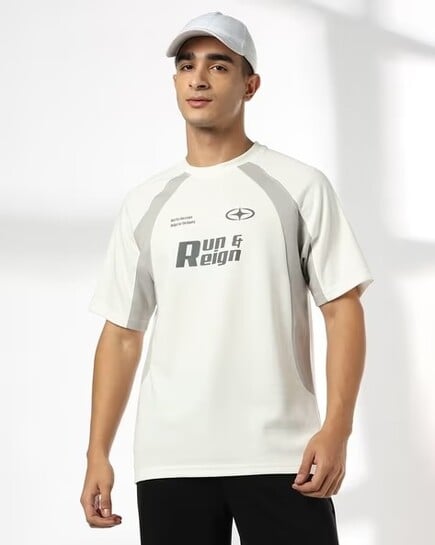 Click to enlarge TEAMSPIRIT Men Reflective Print Regular Fit Crew-Neck T-Shrit (@ Lowest)