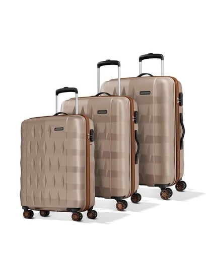 Click to enlarge Up to 85% Off on Skybags, Aristocrat, MOKOBARA Bags and Luggagge