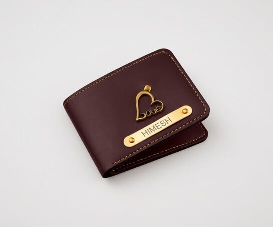 Personalized Men's Brown Bifold Leather Wallet – Customized Name Tag & Metallic Charm