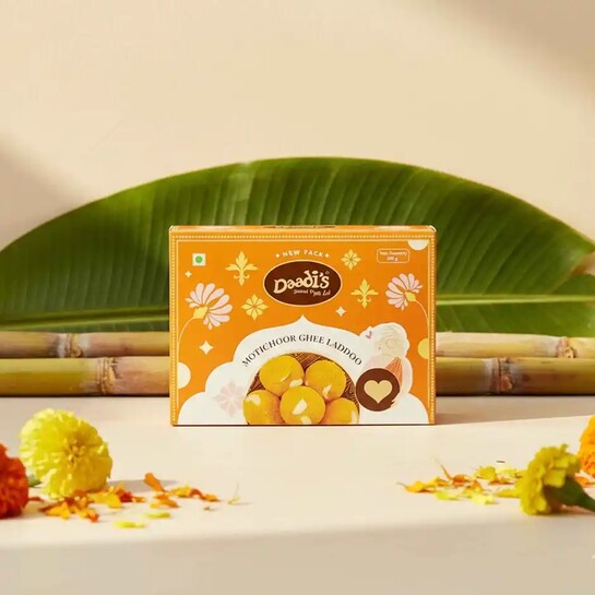 Zepto - Daadi's Motichoor Ghee Laddo & Kaju Katli pack 400gm @108, Daadi's Motichoor Ghee Laddo 200gm @46