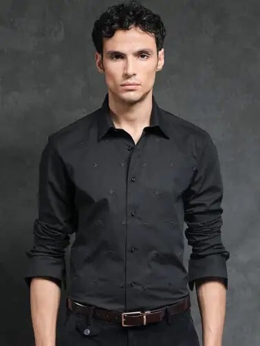 Click to enlarge Upto 70% Off on Rare Rabbit Shirts | Myntra