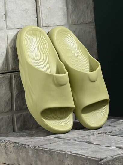Buy HRX By Hrithik Roshan Men Rubber Sliders - Flip Flops for Men 21604864 | Myntra