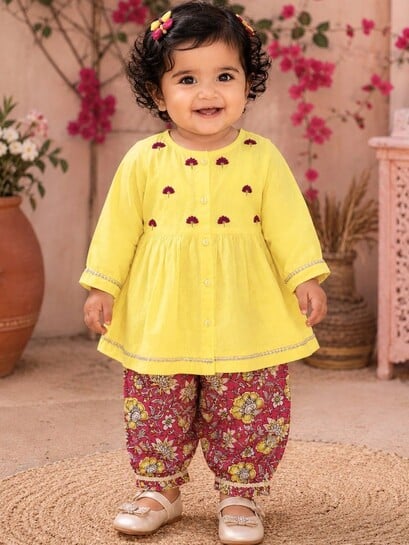 Buy Pspeaches Girls Floral Embroidered Empire Thread Work Pure Cotton Kurti With Patiala - Kurta Sets for Girls 44210680 | Myntra