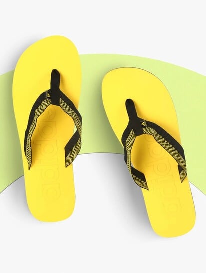 ADIDAS MISTICO Men Flip Flops (Black , 9)